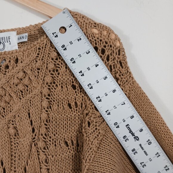 Cervelle Hand Knit Tan Sweater, Size Medium, Long Sleeve, Textured, Artisanal - Picture 12 of 16